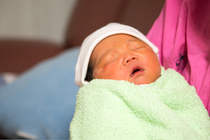 宝宝发烧要怎样处理